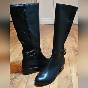 Tall black boots 7.5